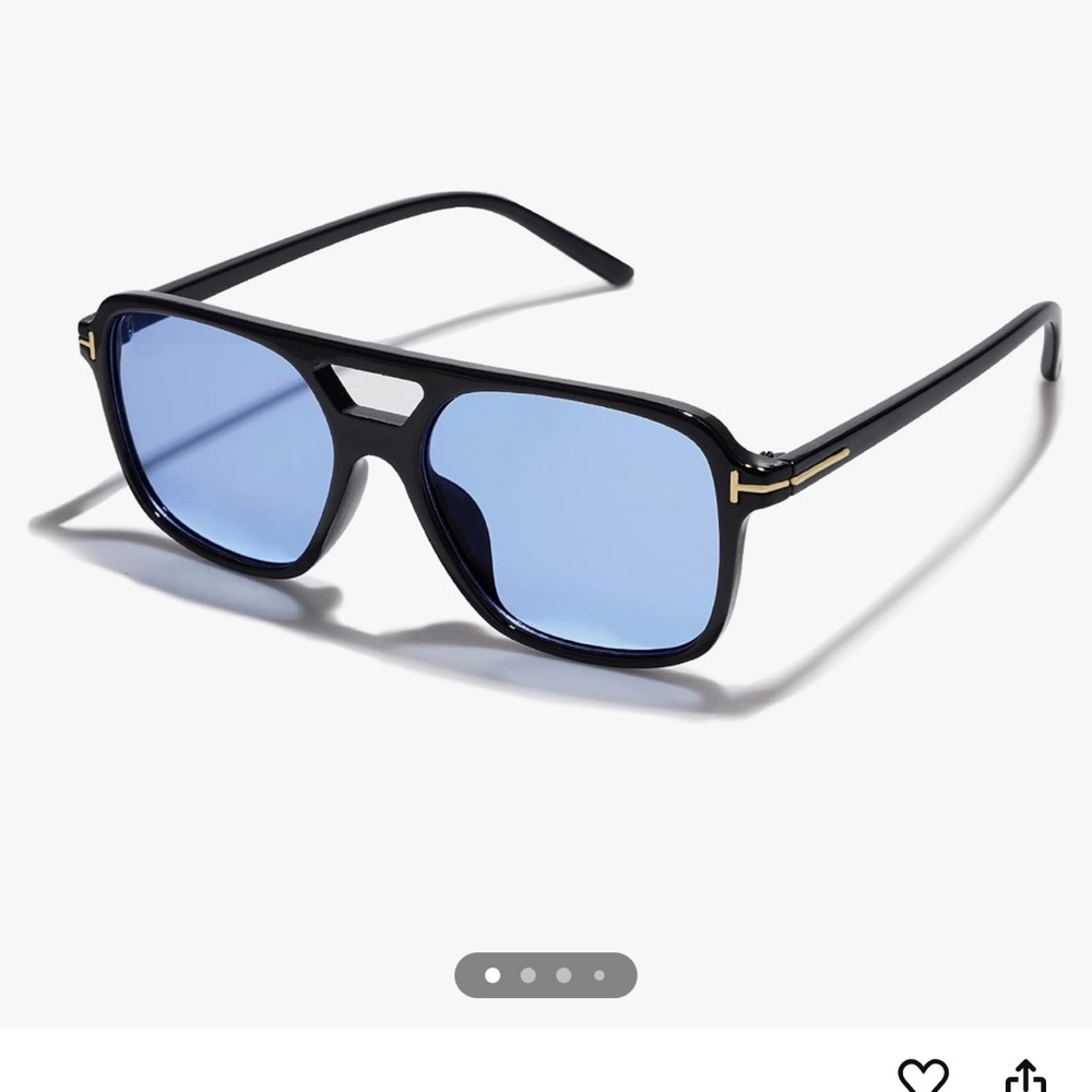 Retro blue lens sunglasses with black rim